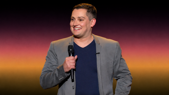 Joe Machi age – American stand-up comedian Joe Machi smiling during a public appearance, known for Last Comic Standing and Gutfeld!